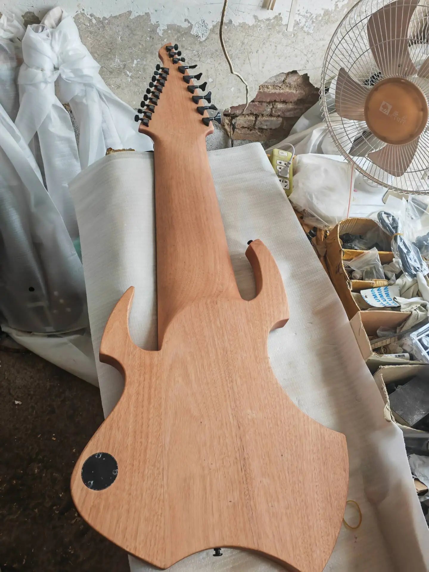 18 String Electric Bass Guitar Hand Made Body Neck Thru Body Mahogany Body Premium Custom Instrument