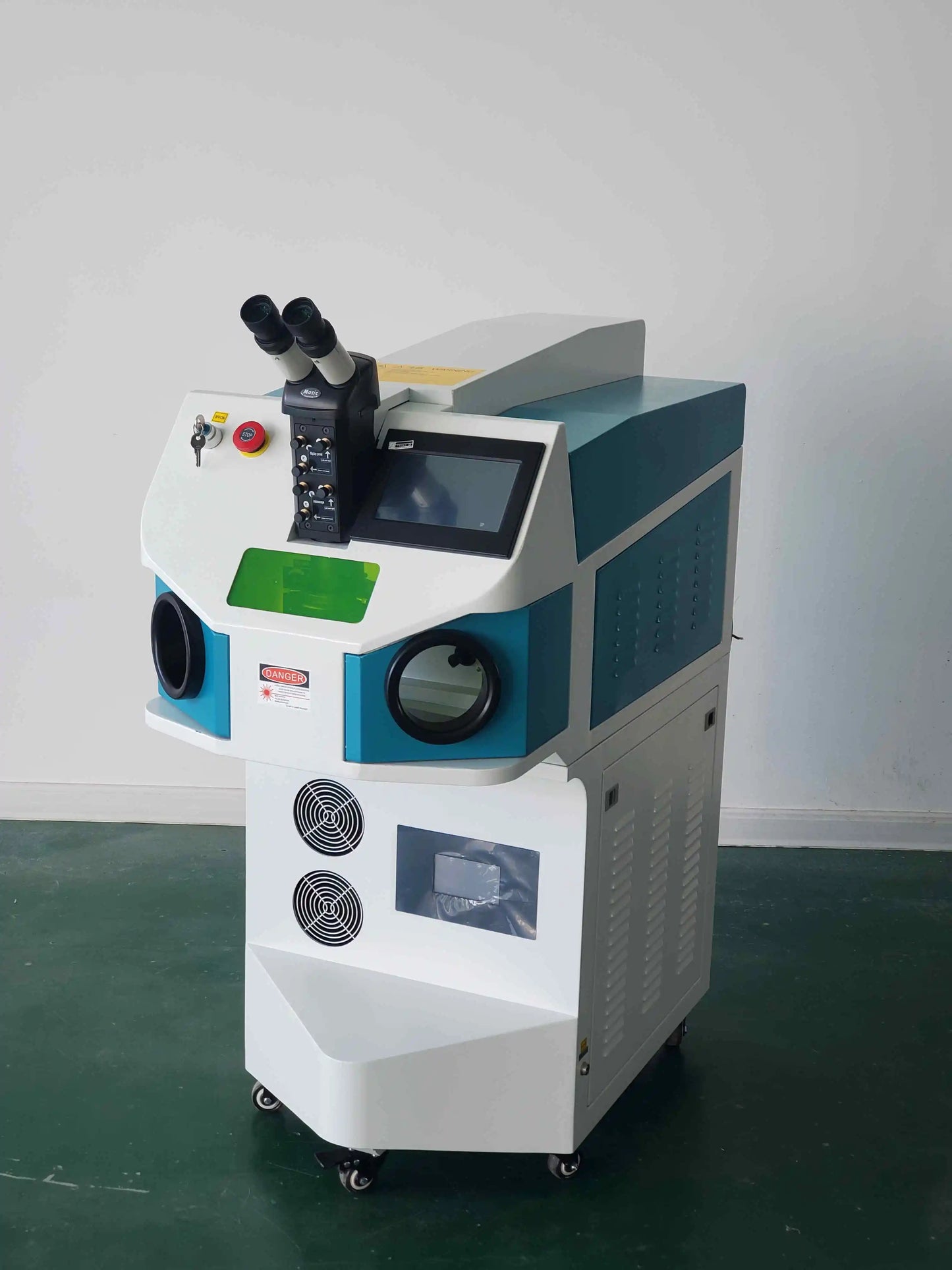 300 Laser Welder Micro Welder Fibre Laser Welding Machine Price for Gold and Silver Jewellery Medical Equipment