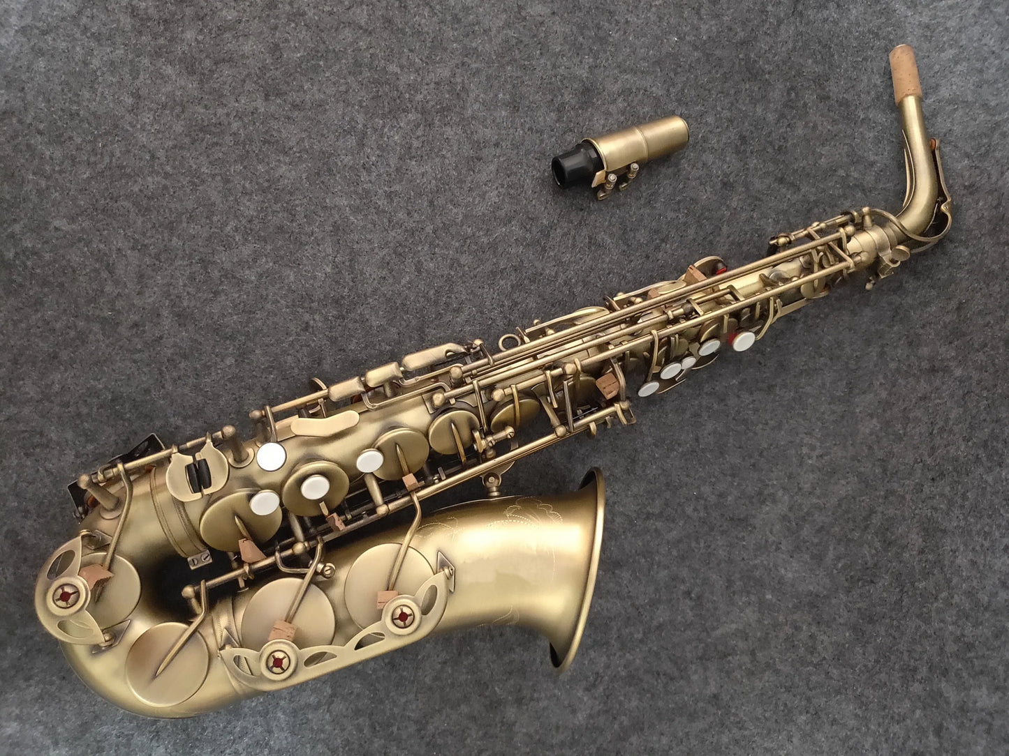 Advanced Antique Craft Eb Alto Saxophone, Saxophone, Carved Pattern, Woodwind Instrument Bag, Other Accessories