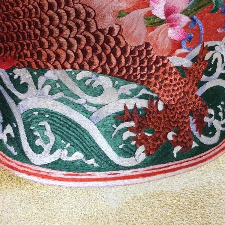 Fine Chinese handmade silk embroidery art dragon vase painting wall decor Suzhou Embroidery