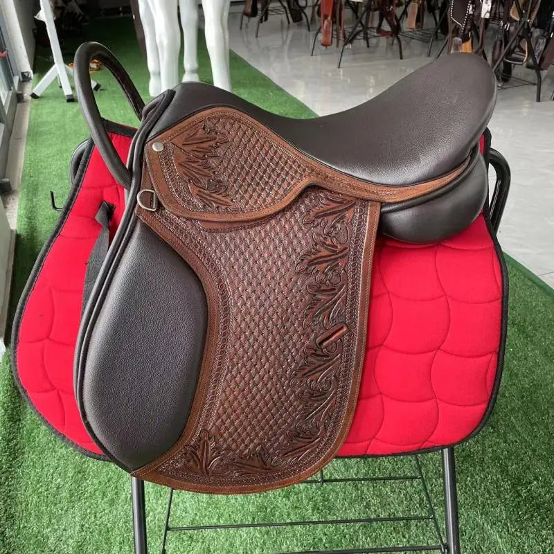 New Cowhide Integrated Pommel Saddle Harness Accessories Comfortable And Breathable Equestrian Equipment Horse Saddle