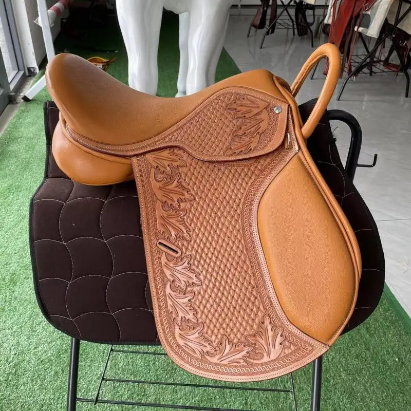 New Cowhide Integrated Pommel Saddle Harness Accessories Comfortable And Breathable Equestrian Equipment Horse Saddle