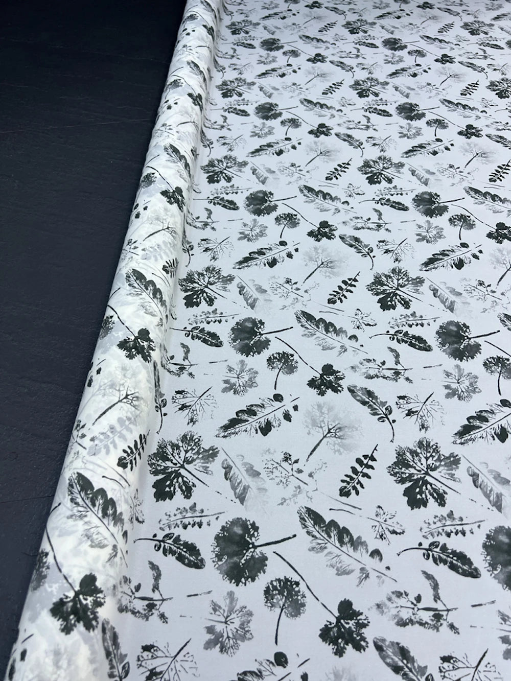 Printed Silk Stretch Crepe Fabric 18momme Width 140cm 100% Pure Silk Material For Shirt And Dresses Wholesale 2374