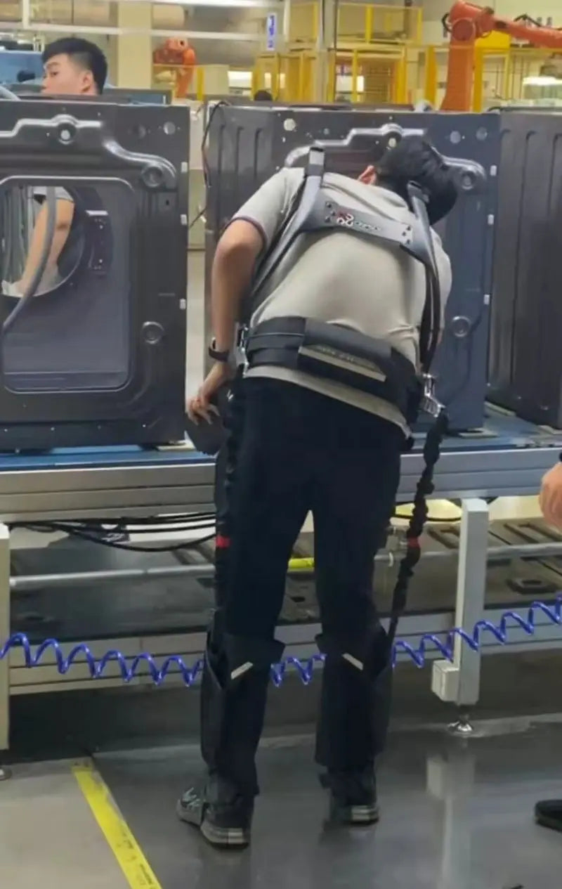 Shoulder-assisted Industrial Exoskeleton Ergonomic  Powers Robots