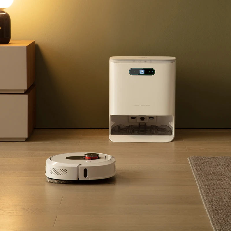 The new ROIDMI EVA robot vacuum cleaner cleans, vacuums, and wipes three in one automatic vacuum intelligent cleaning