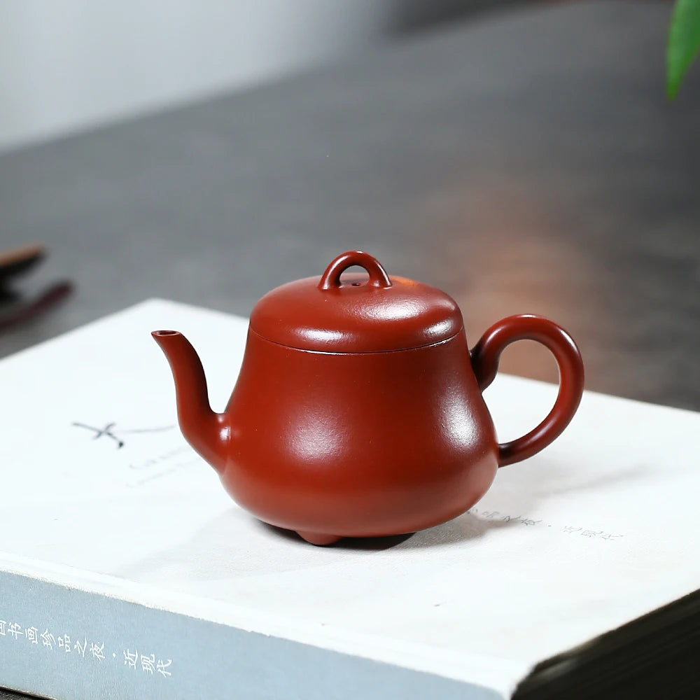 |Yihu spring Yixing purple clay pot master pure manual Kung Fu tea pot raw ore Dahongpao Ming style siting pot 190C