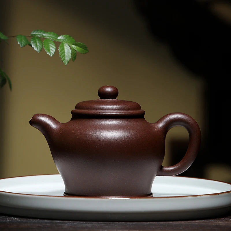 |a pot of tea yixing are recommended by pure manual undressed ore black pier head kung fu teapot tea palace lantern